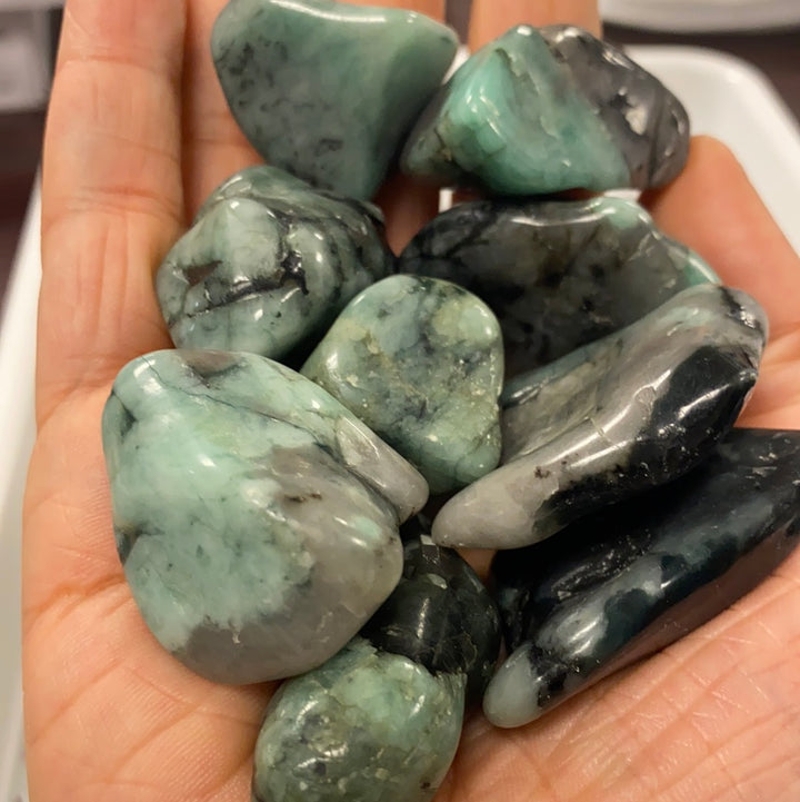 Emerald Tumbled Stone