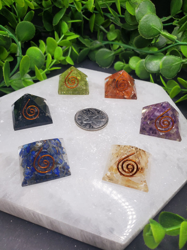 7 Chakra Orgonite Pyramids