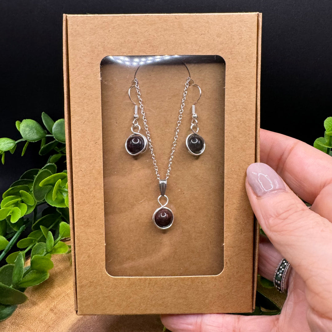 Garnet Earring & Necklace Set