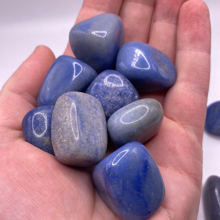 Blue Quartz Tumbled (M)