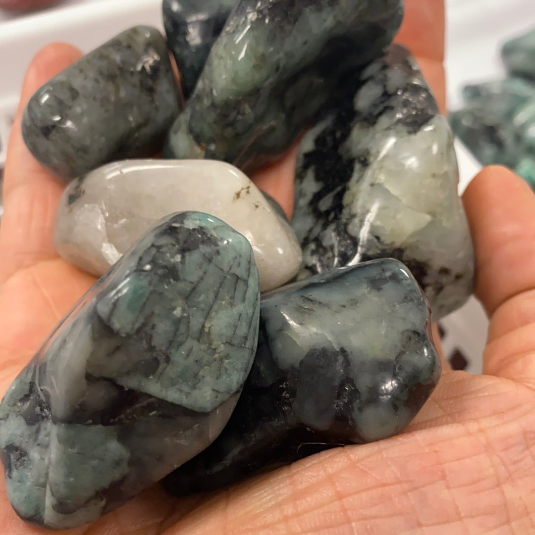 Emerald Tumbled Stone